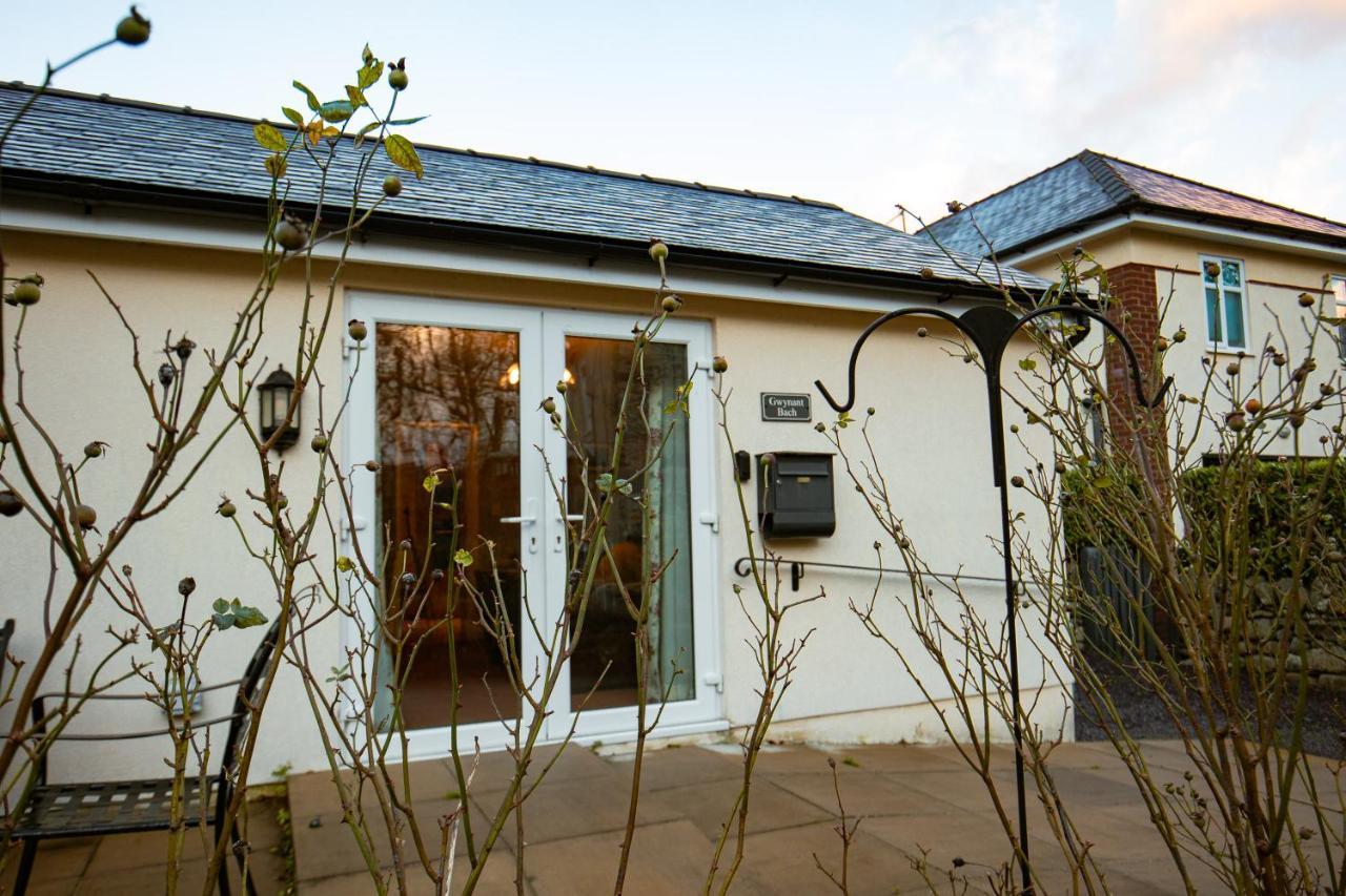 Gwynant Bach - Cosy 2 Bed Bungalow Cottage In Snowdonia National Park, Conwy, North Wales Экстерьер фото