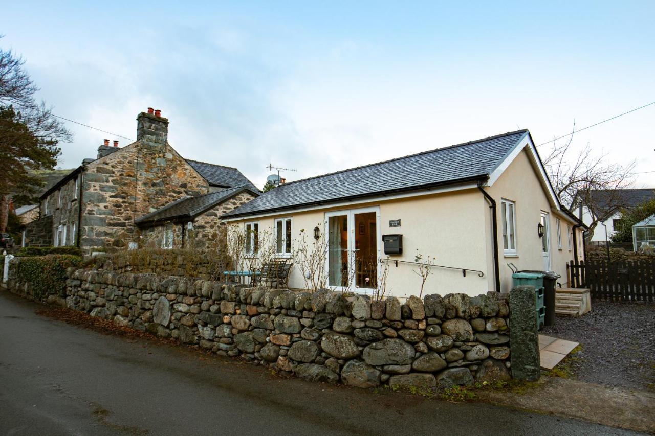 Gwynant Bach - Cosy 2 Bed Bungalow Cottage In Snowdonia National Park, Conwy, North Wales Экстерьер фото
